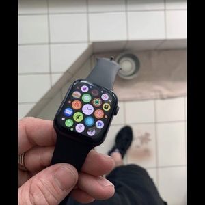 Series 4 44mm Apple Watch